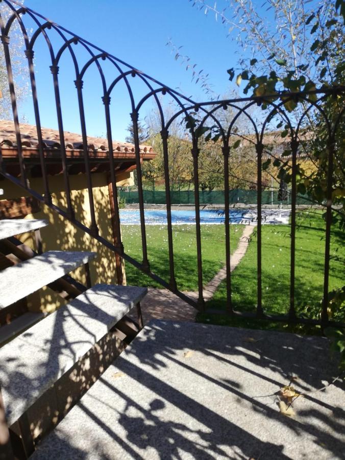 La Cuquina Villa Villaturiel Exterior photo