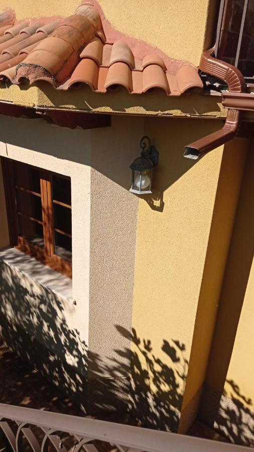 La Cuquina Villa Villaturiel Exterior photo